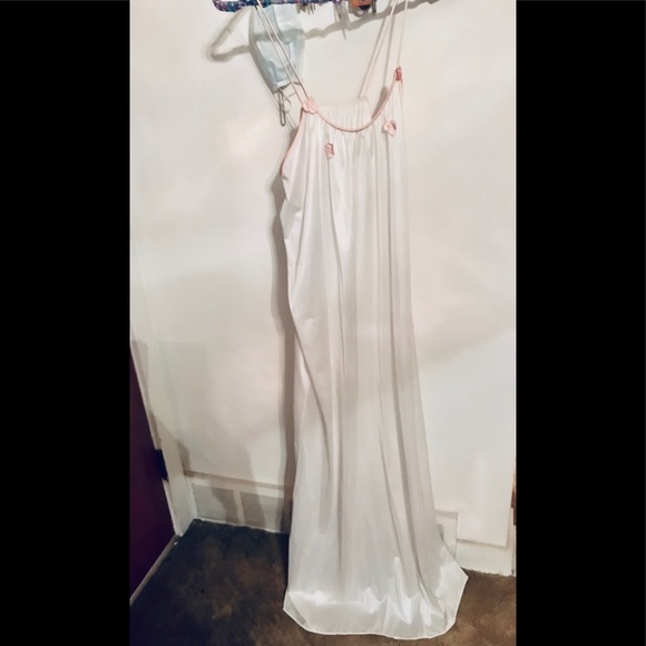 Val Mode Gorgeous Vintage Peignoir Set - Picture 4 of 8